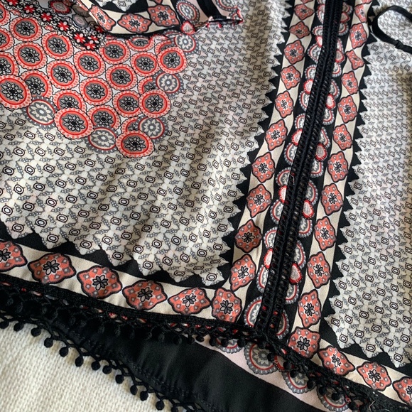 Francescas Collection Patterned Blouse - Picture 3 of 3